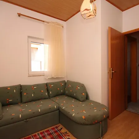 Apartments With A Parking Space Povljana, Pag - 6315 Apartment Povljana