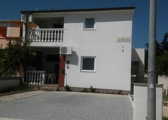 Apartments With A Parking Space Povljana, Pag - 6315 *
